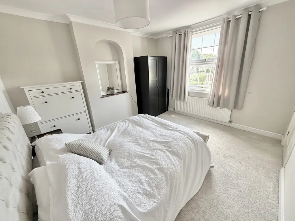 Mytchett, Camberley, photo 22