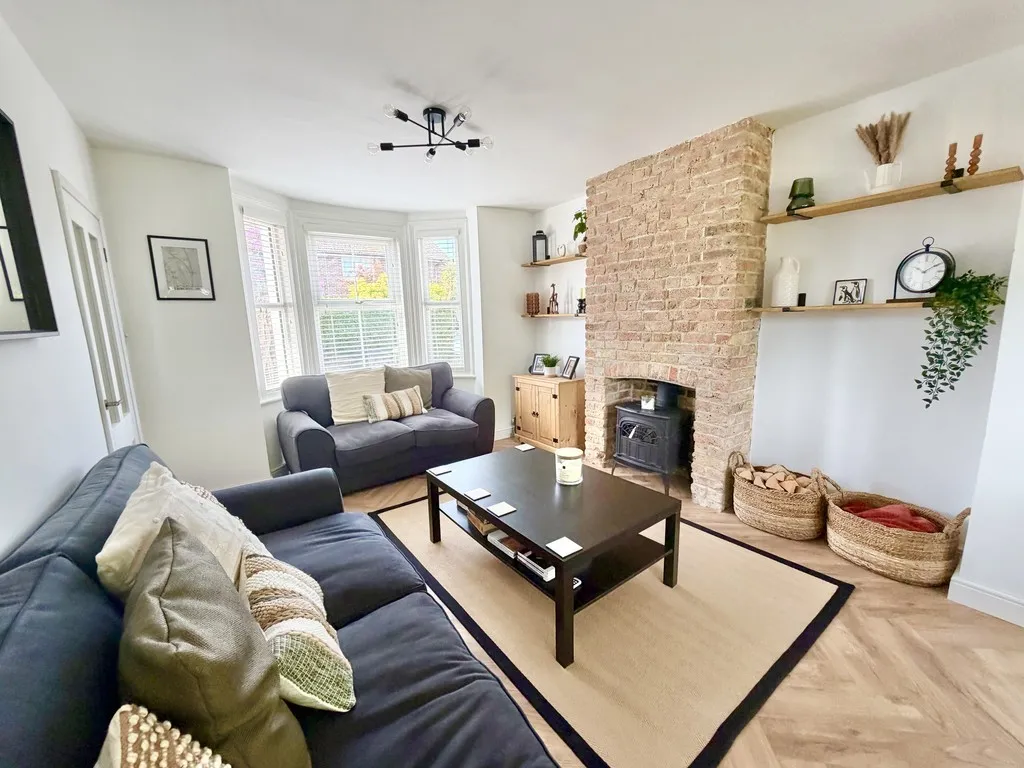 Mytchett, Camberley, photo 11