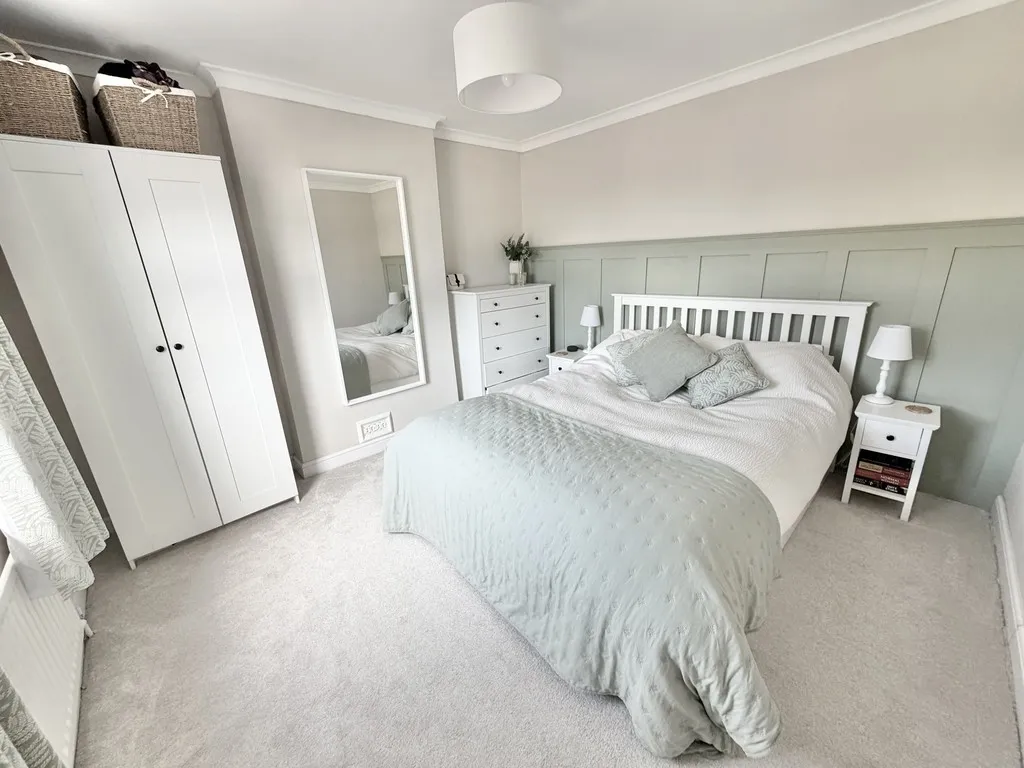 Mytchett, Camberley, photo 16