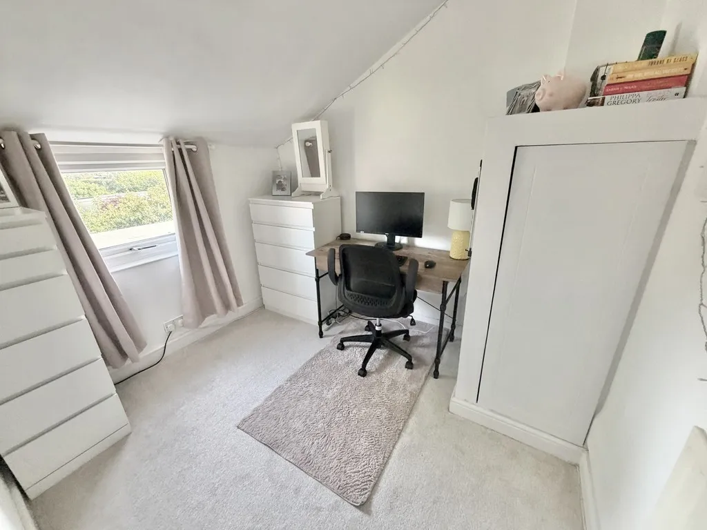 Mytchett, Camberley, photo 19