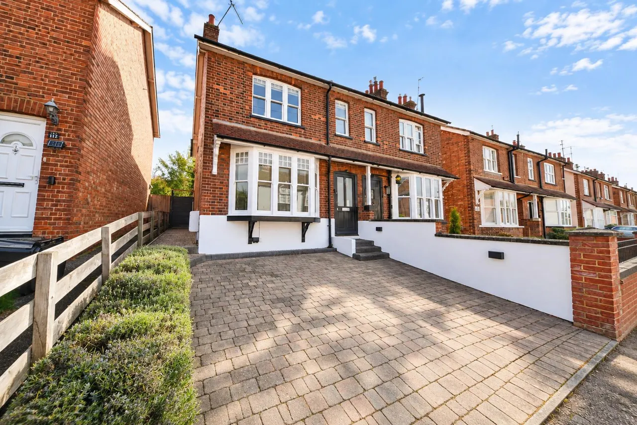 3 bed house for sale, Letchmore Road, Stevenage, SG1