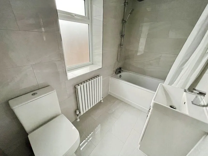Verbena Close, London, E16, photo 6