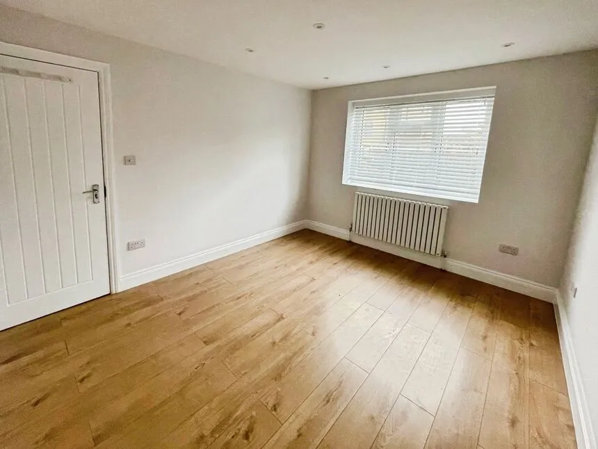 Verbena Close, London, E16, photo 5