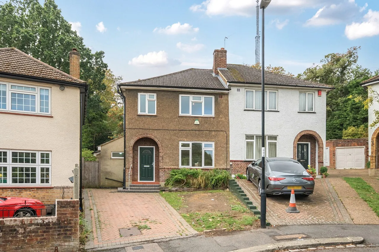 3 bed house for sale — Auckland Gardens, SE19