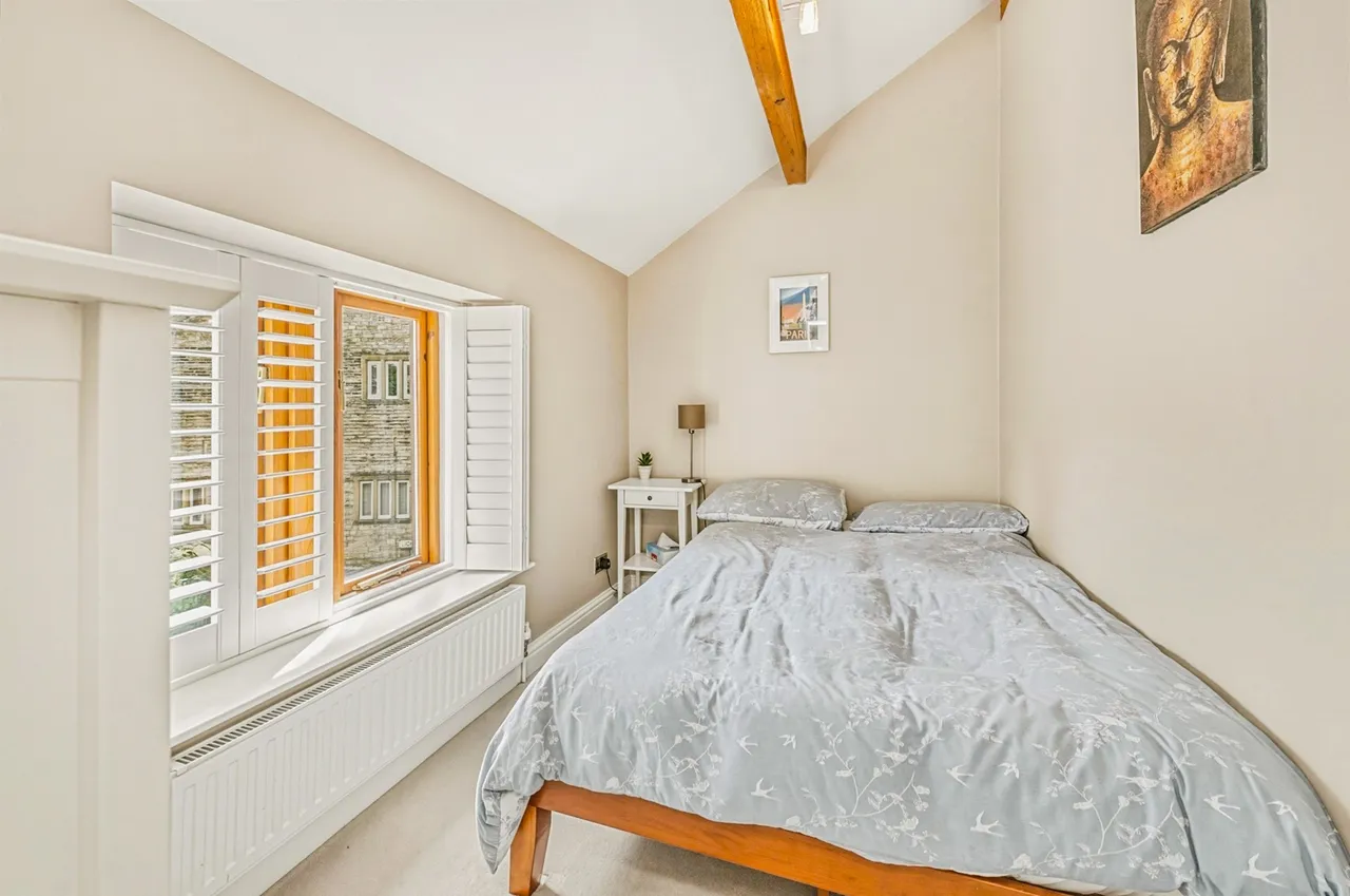 Lightenfield Lane, Netherton, Huddersfield, photo 11