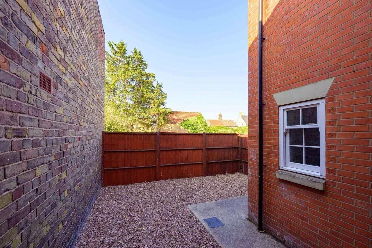 Hamilton Road, Alford, LN13, photo 16