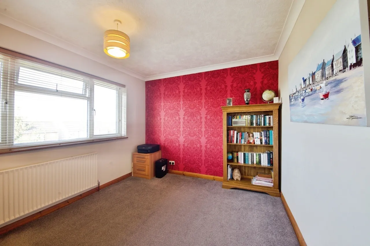 Arlington Gardens, Romford, RM3, photo 14