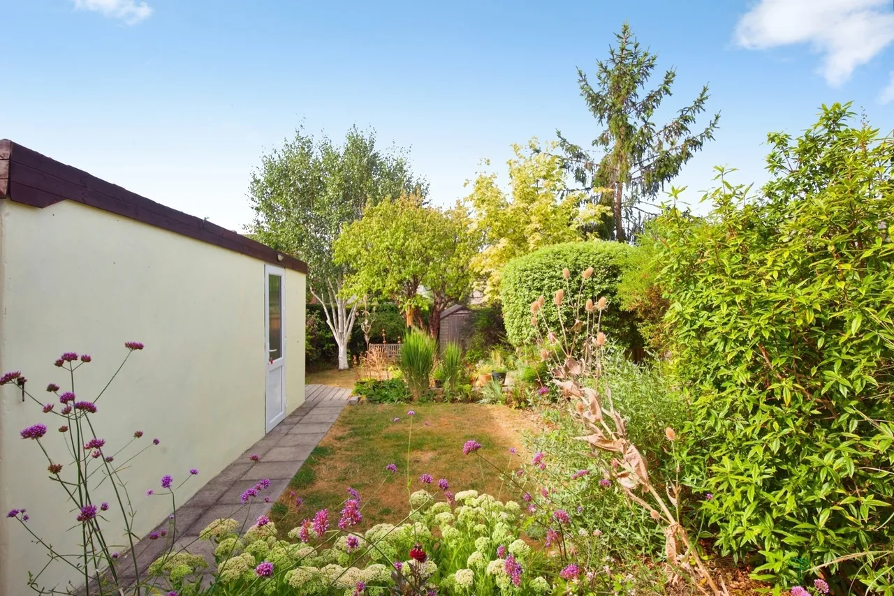 Arlington Gardens, Romford, RM3, photo 13
