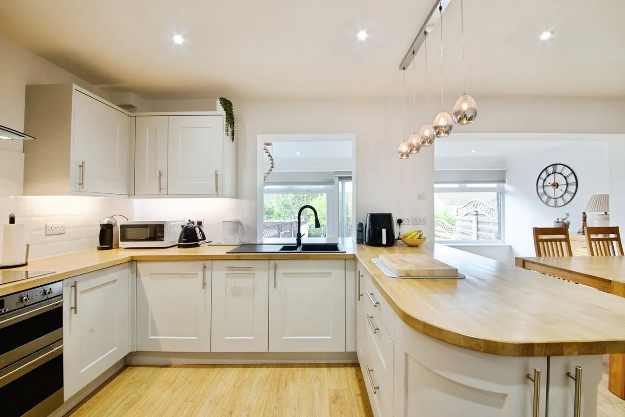 Arlington Gardens, Romford, RM3, photo 2