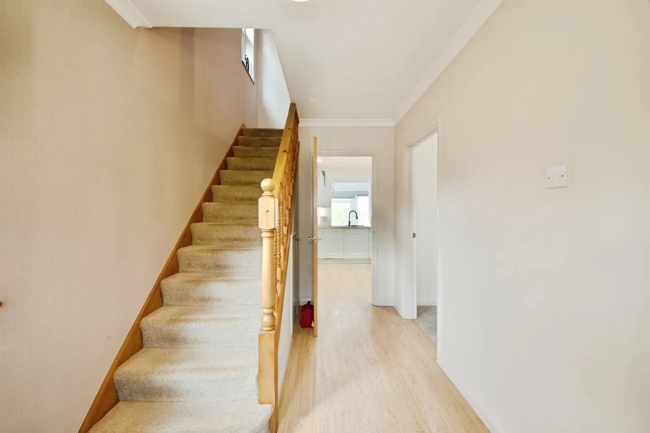 Arlington Gardens, Romford, RM3, photo 15