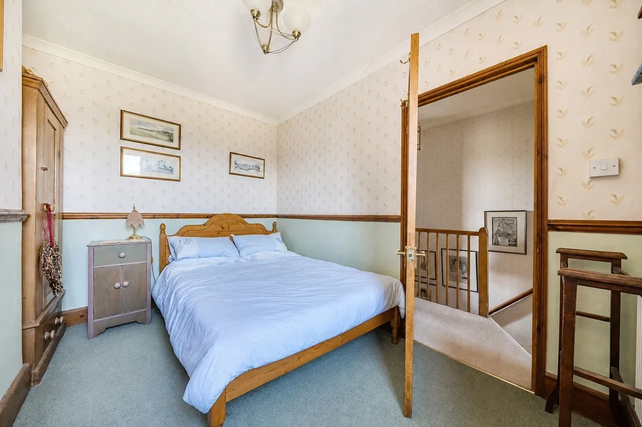 Cole Cross, Yeovil, BA22, photo 11