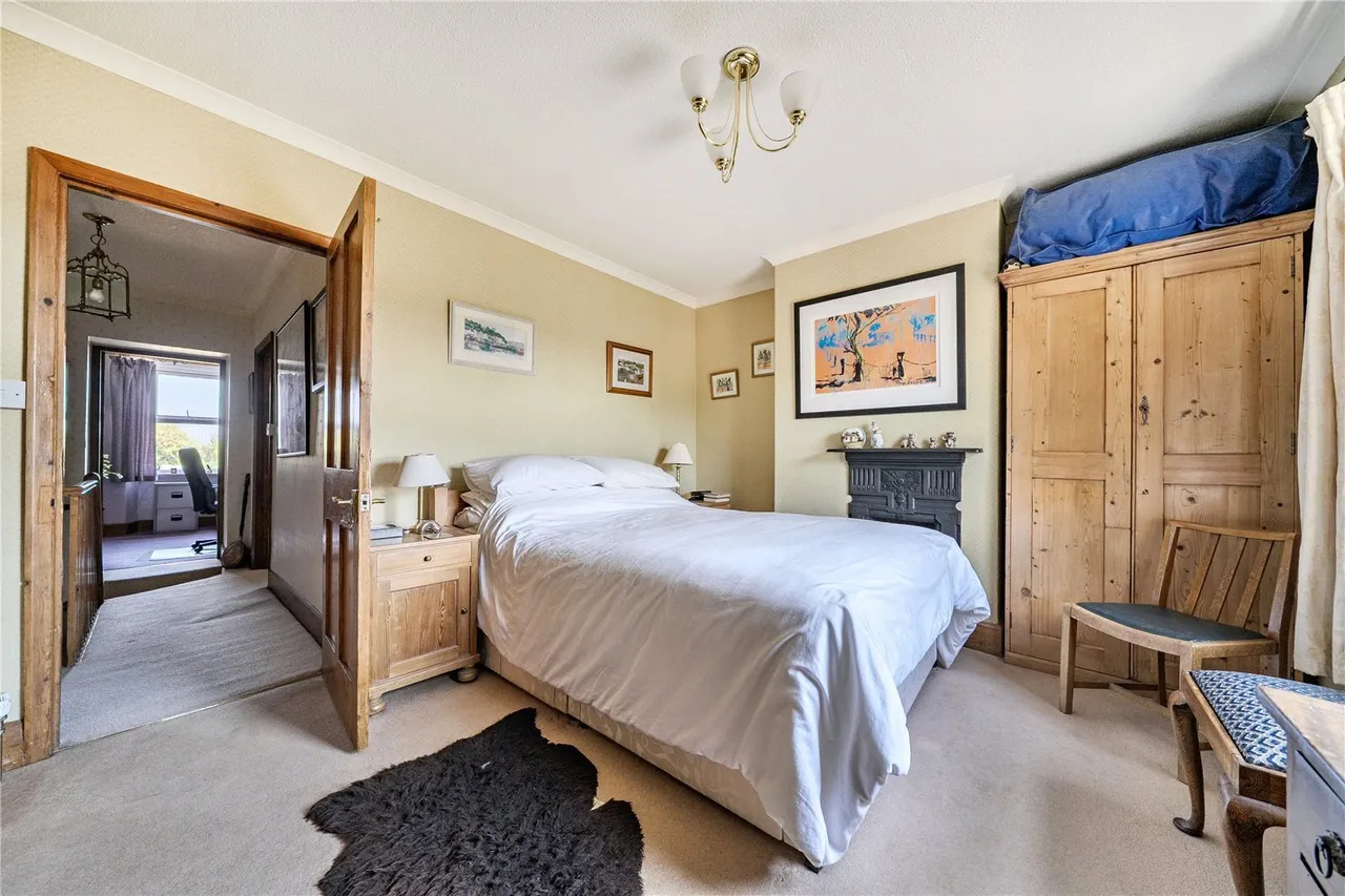 Cole Cross, Yeovil, BA22, photo 9