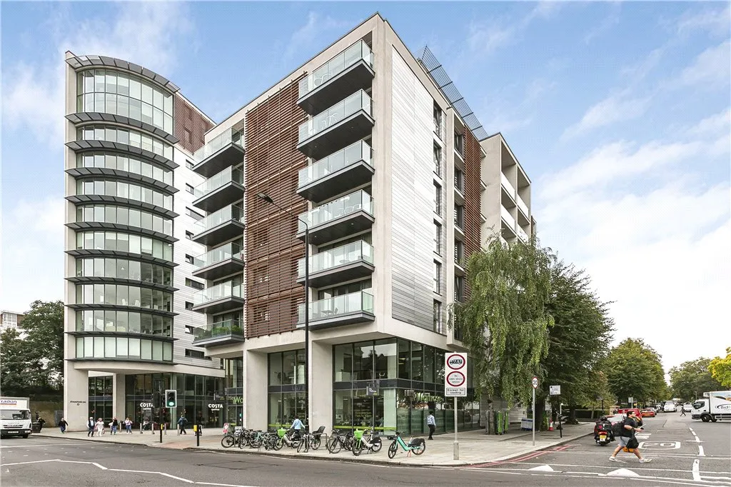2 bed flat for sale, Stamford Square, London, SW15