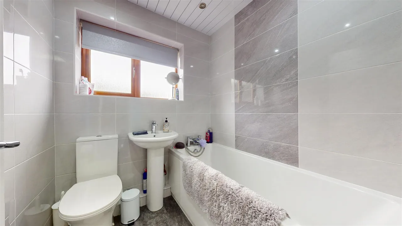 Gategill Grove, Billinge, WN5, photo 4