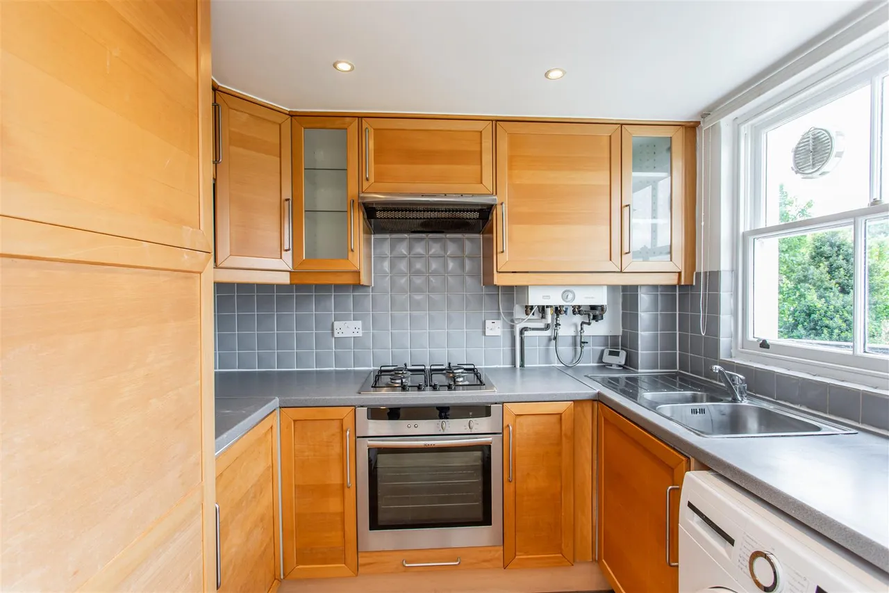 Coborn Mews, Mile End, photo 4