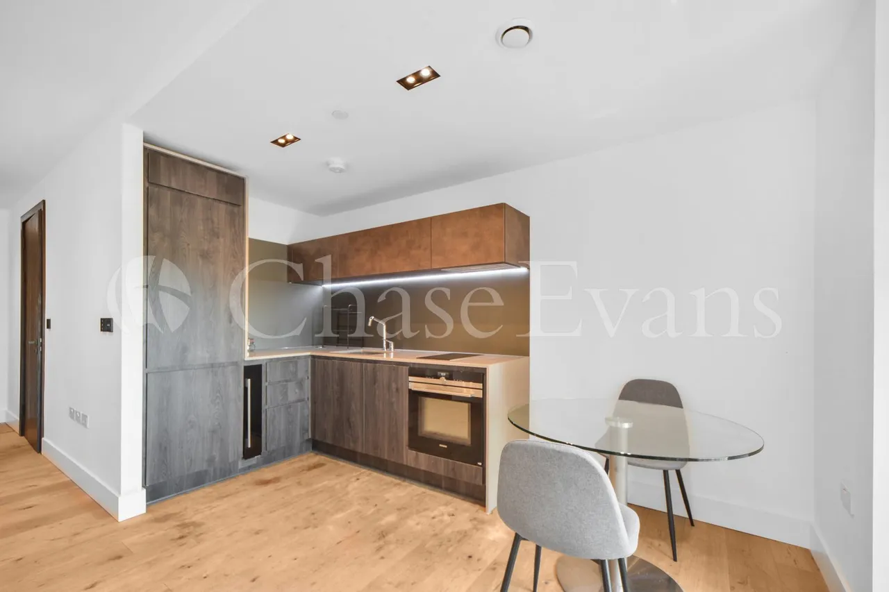 Keybridge Tower, 1 Exchange Gardens, Vauxhall, London, SW8, photo 10