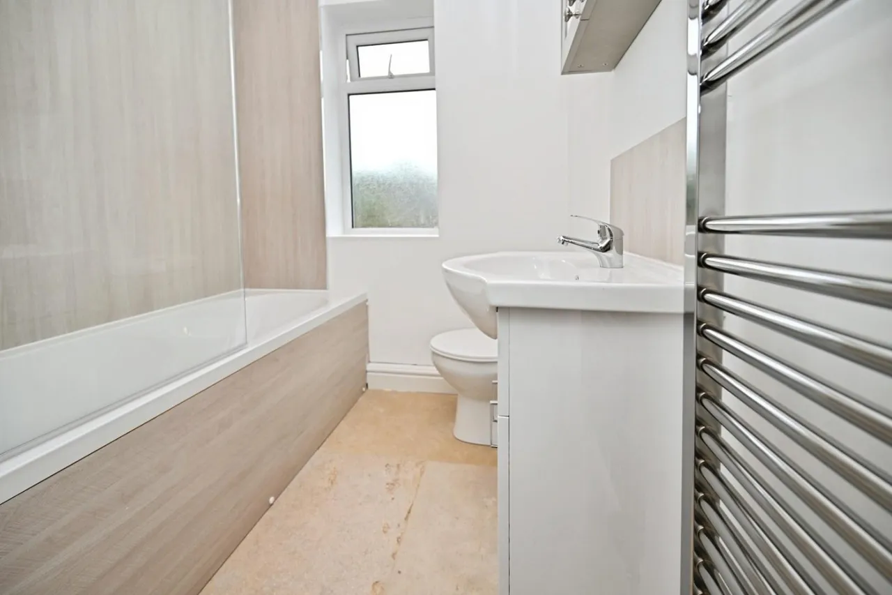 Leyburn Road, Middleham, DL8, photo 11