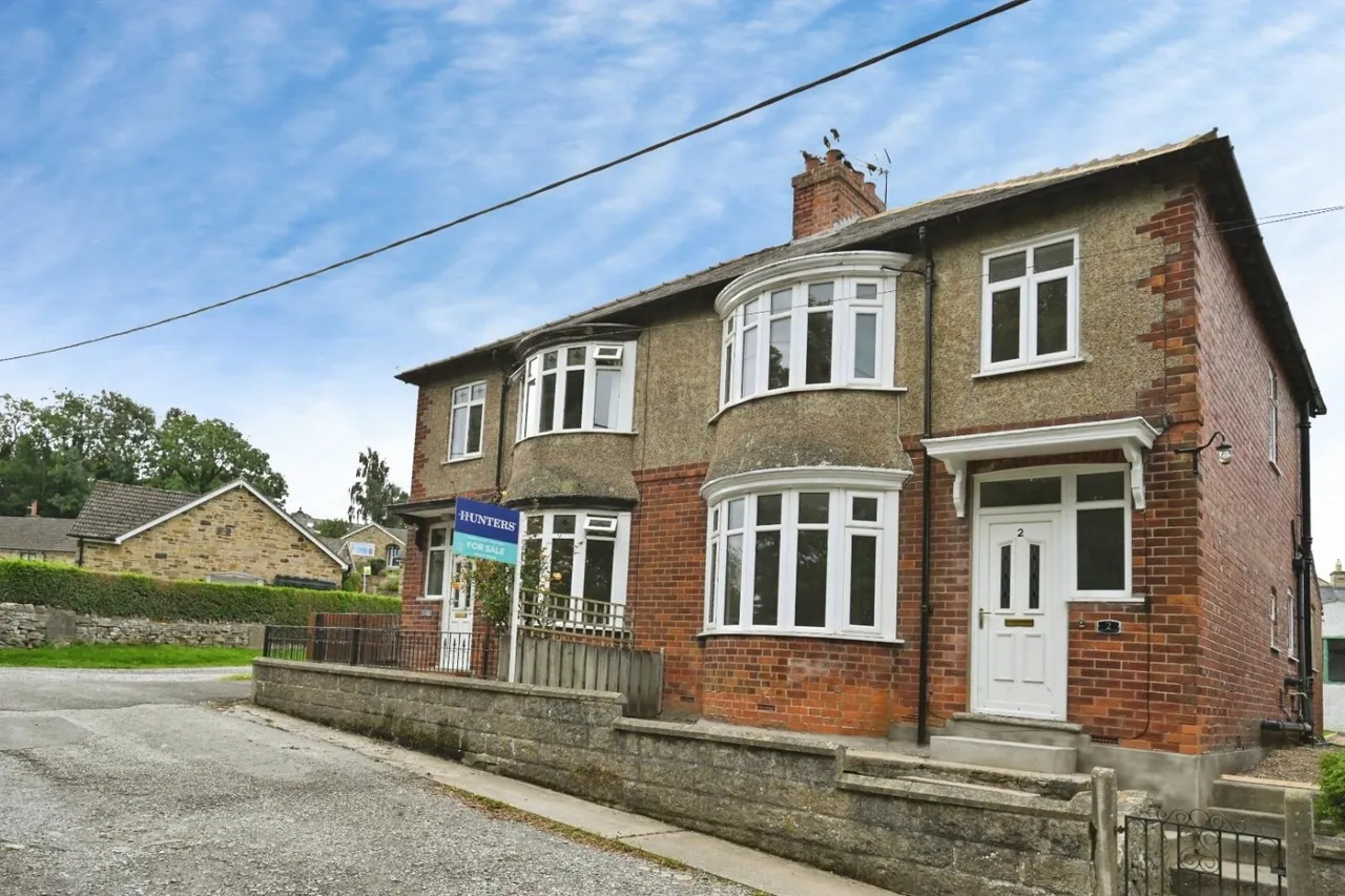 3 bed house for sale, Leyburn Road, Middleham, DL8