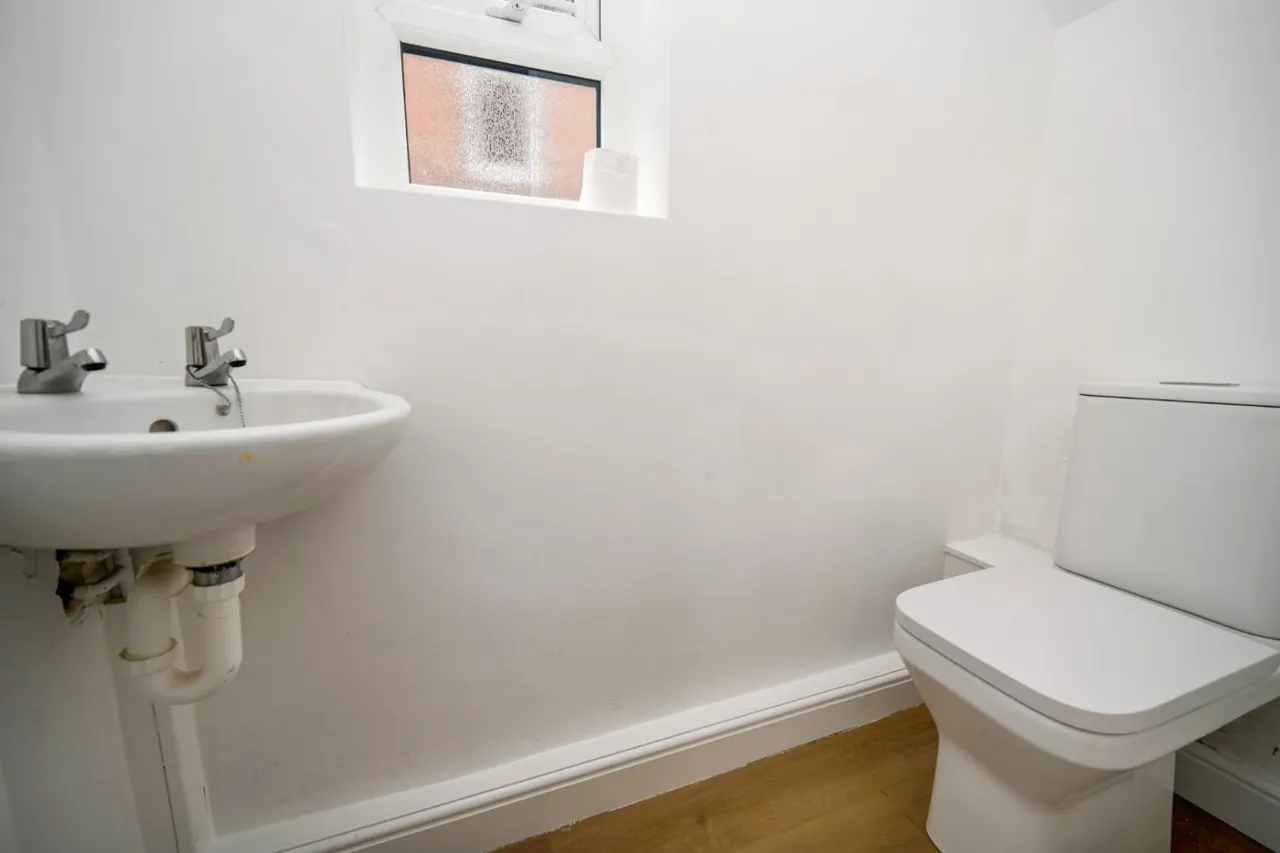 Leyburn Road, Middleham, DL8, photo 9