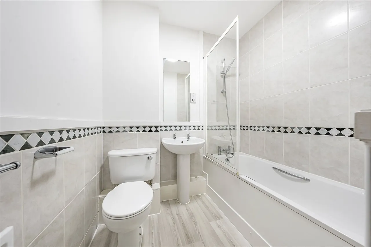 Kew Road, Richmond, TW9, photo 8
