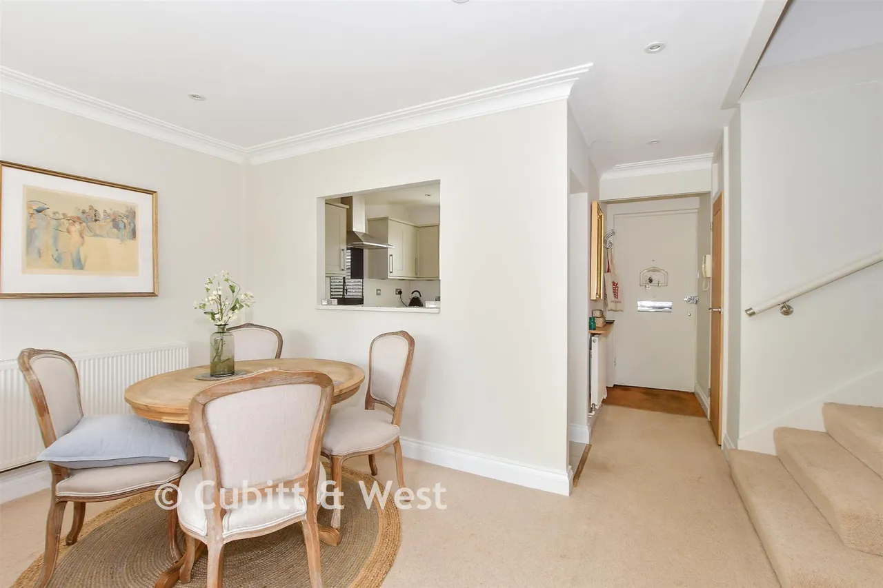High Street, Cranleigh, GU6, photo 5