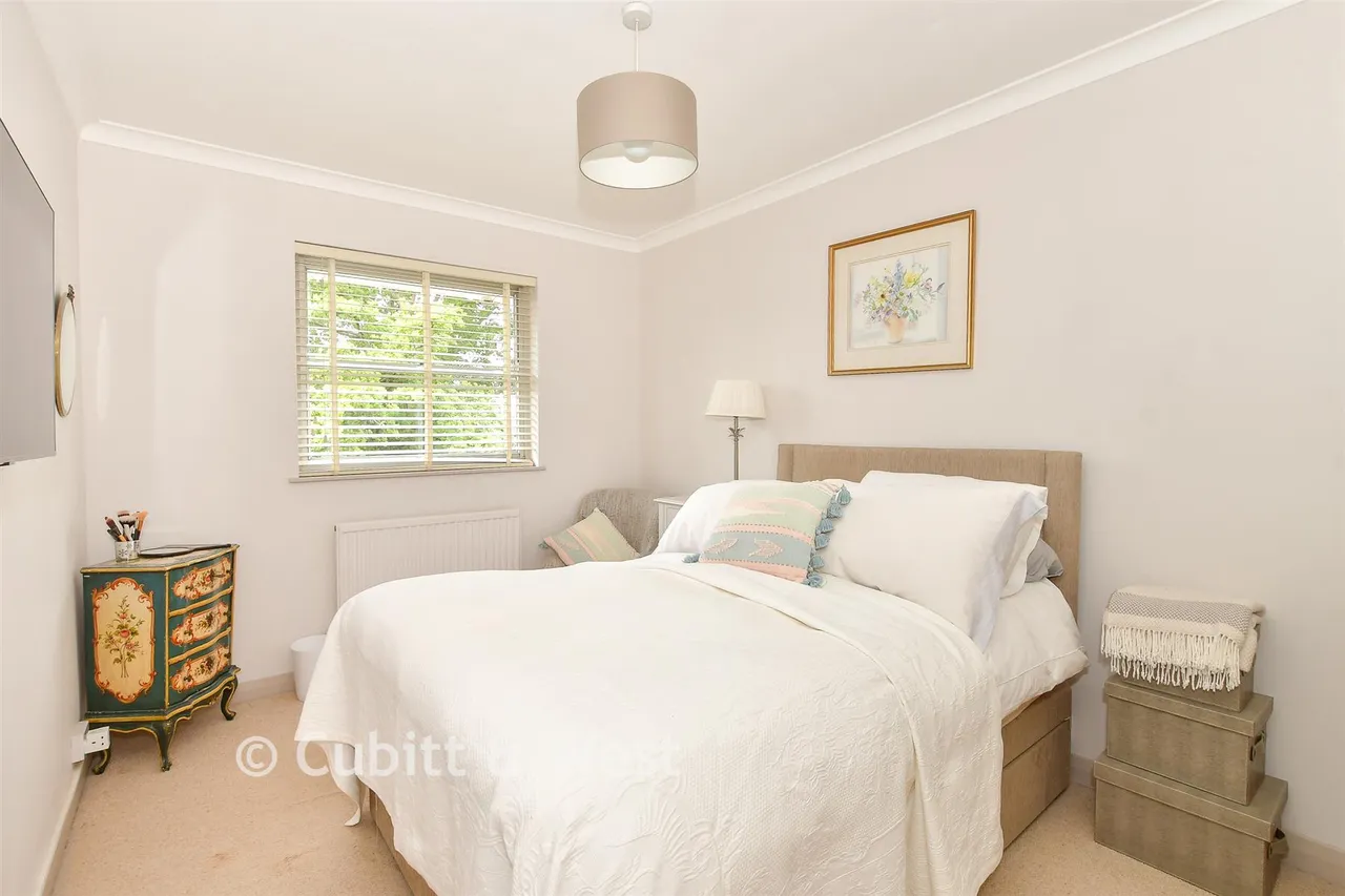 High Street, Cranleigh, GU6, photo 8