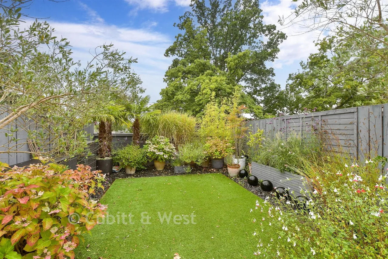High Street, Cranleigh, GU6, photo 10