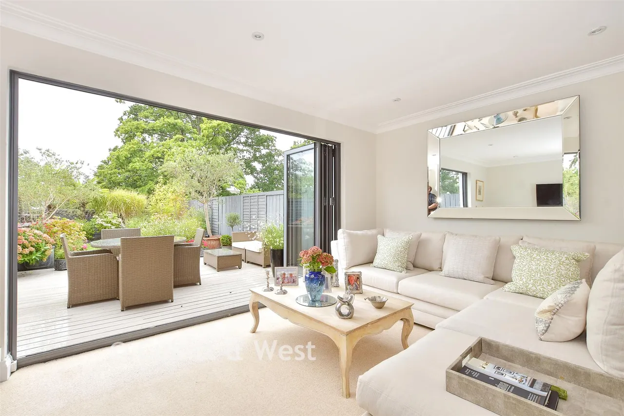 High Street, Cranleigh, GU6, photo 6