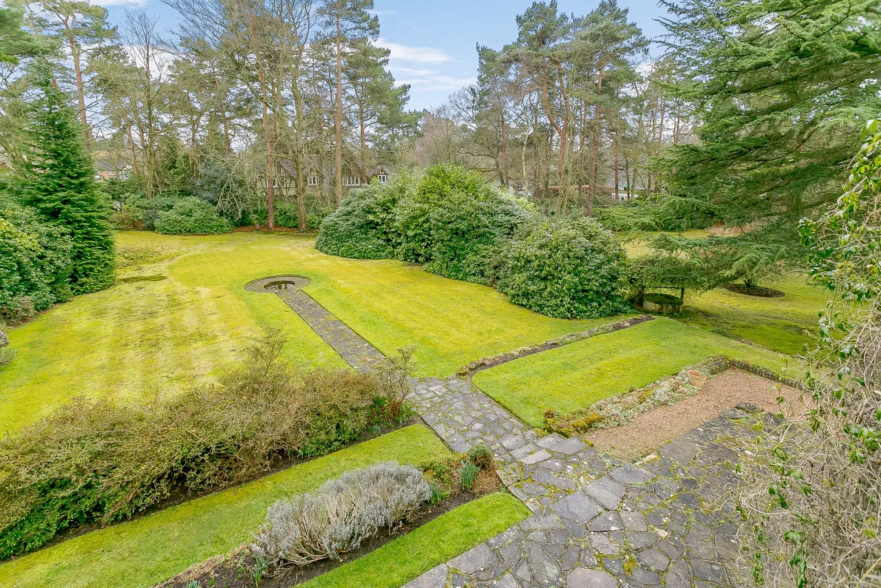 Virginia Water, Surrey, GU25 4AR, photo 5