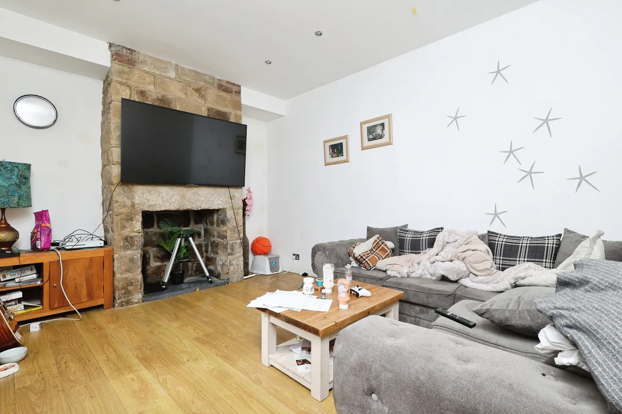 Springfield Road, Leeds, LS20, photo 2