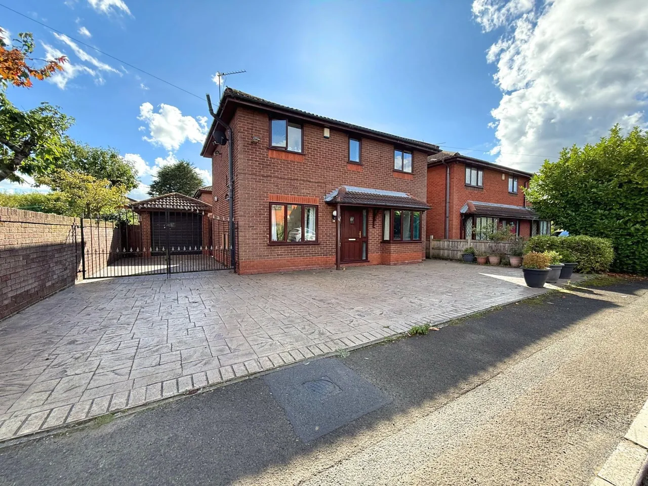 Christchurch Road, Sale, photo 18