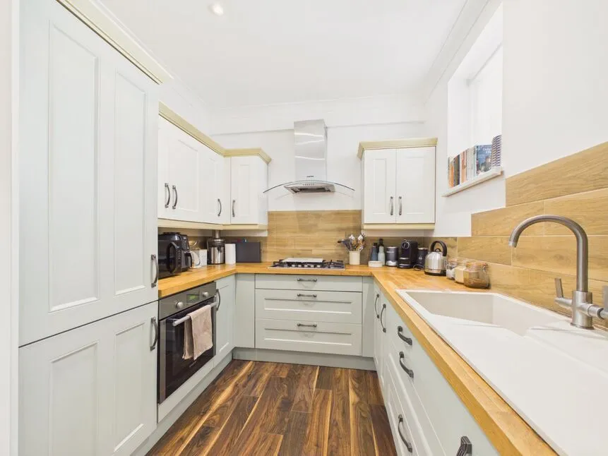 Earls Avenue, Folkestone, Kent, CT20, photo 12