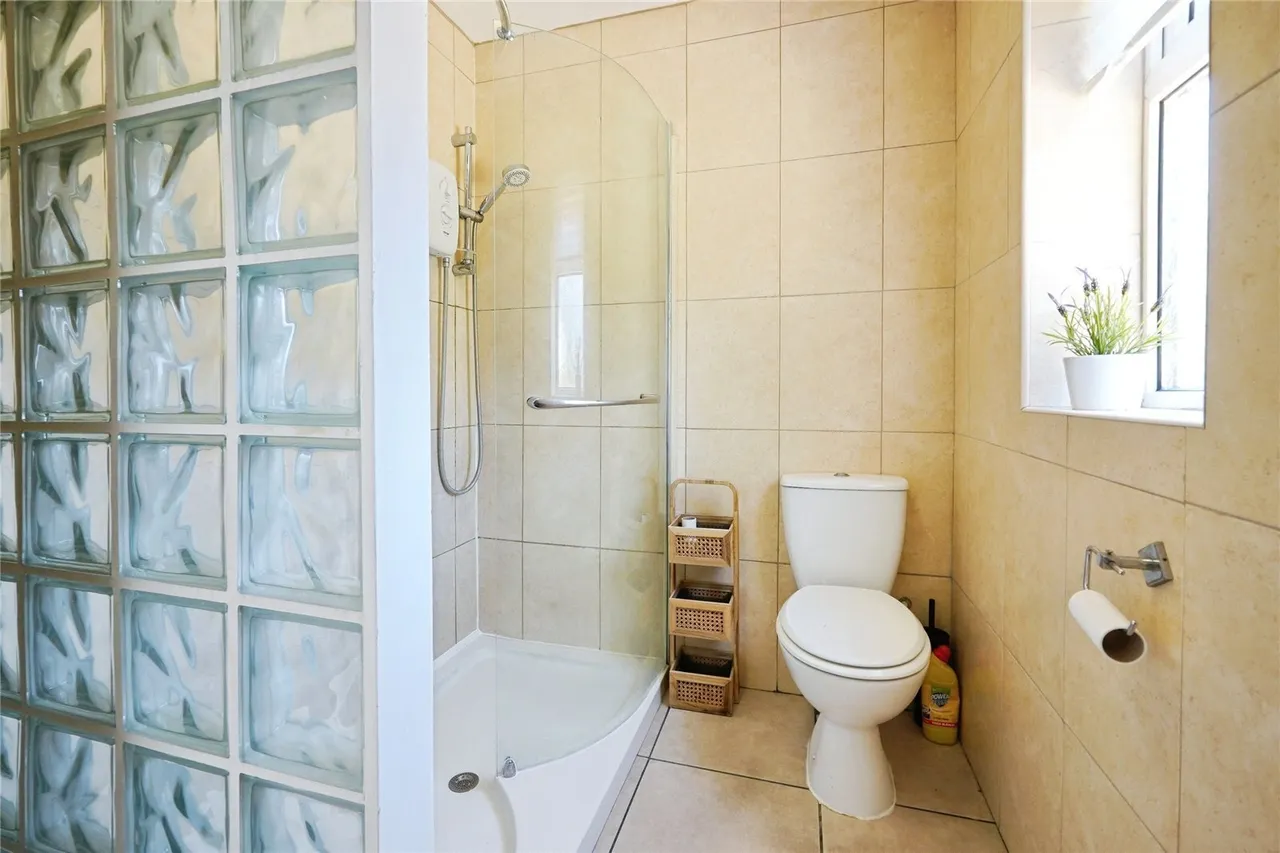 Rossendale Road, Folkestone, Kent, CT20, photo 17