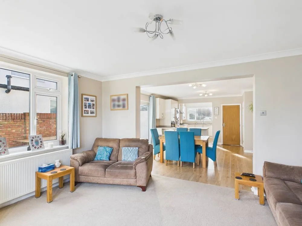 Lansdowne Road, Staines-upon-Thames, TW18, photo 6