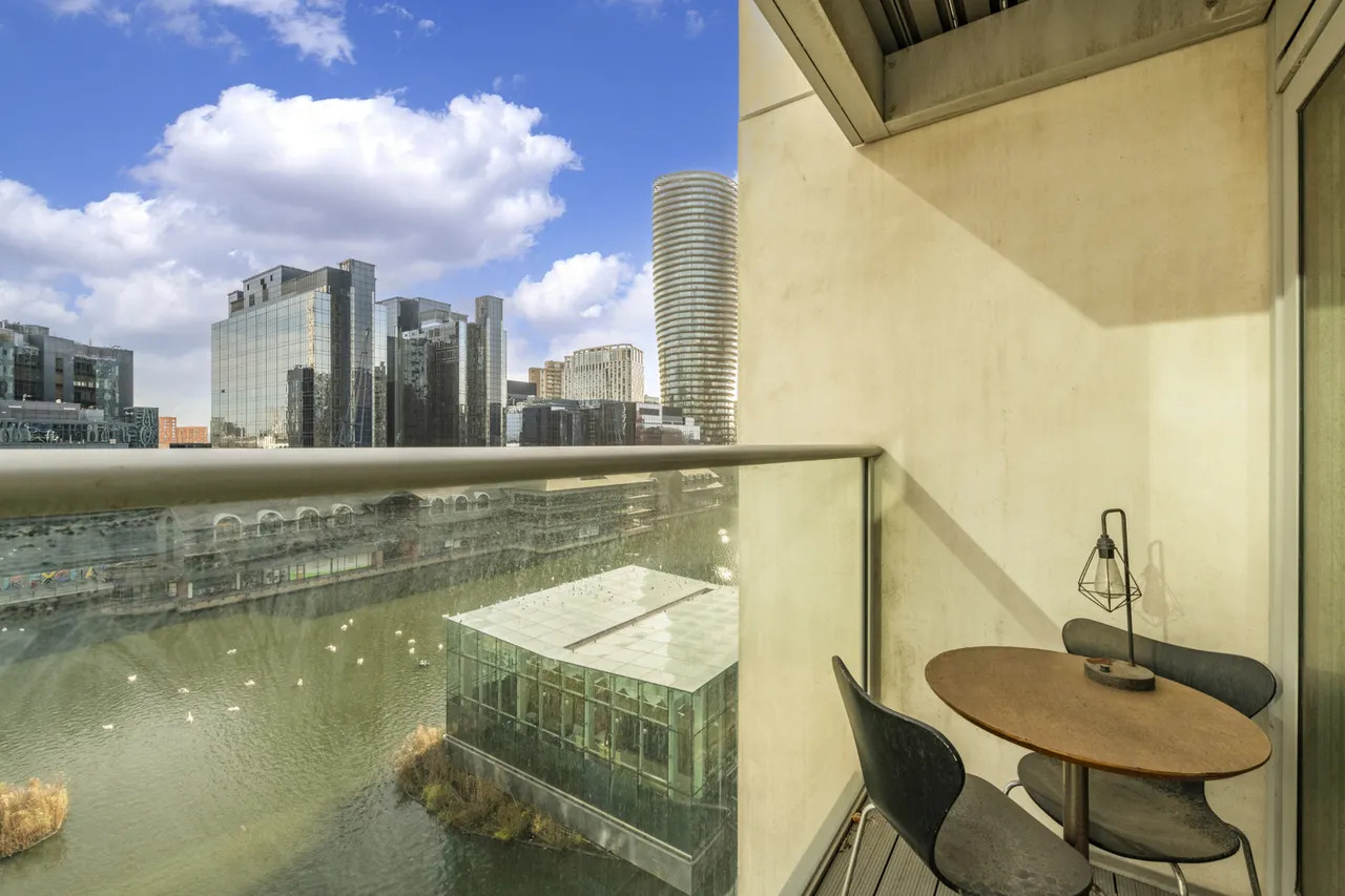Pan Peninsula Square, London, E14, photo 13