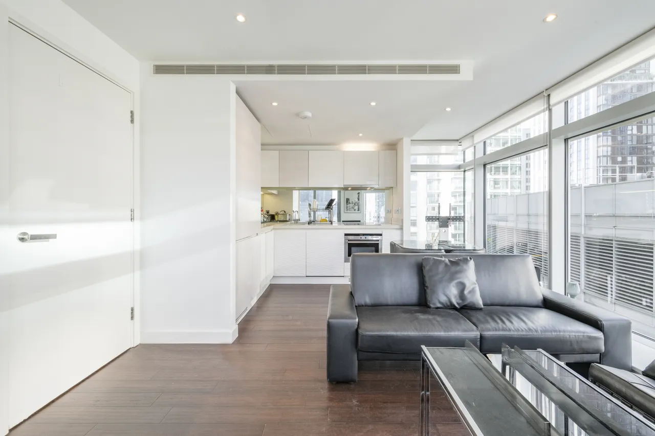 Pan Peninsula Square, London, E14, photo 6
