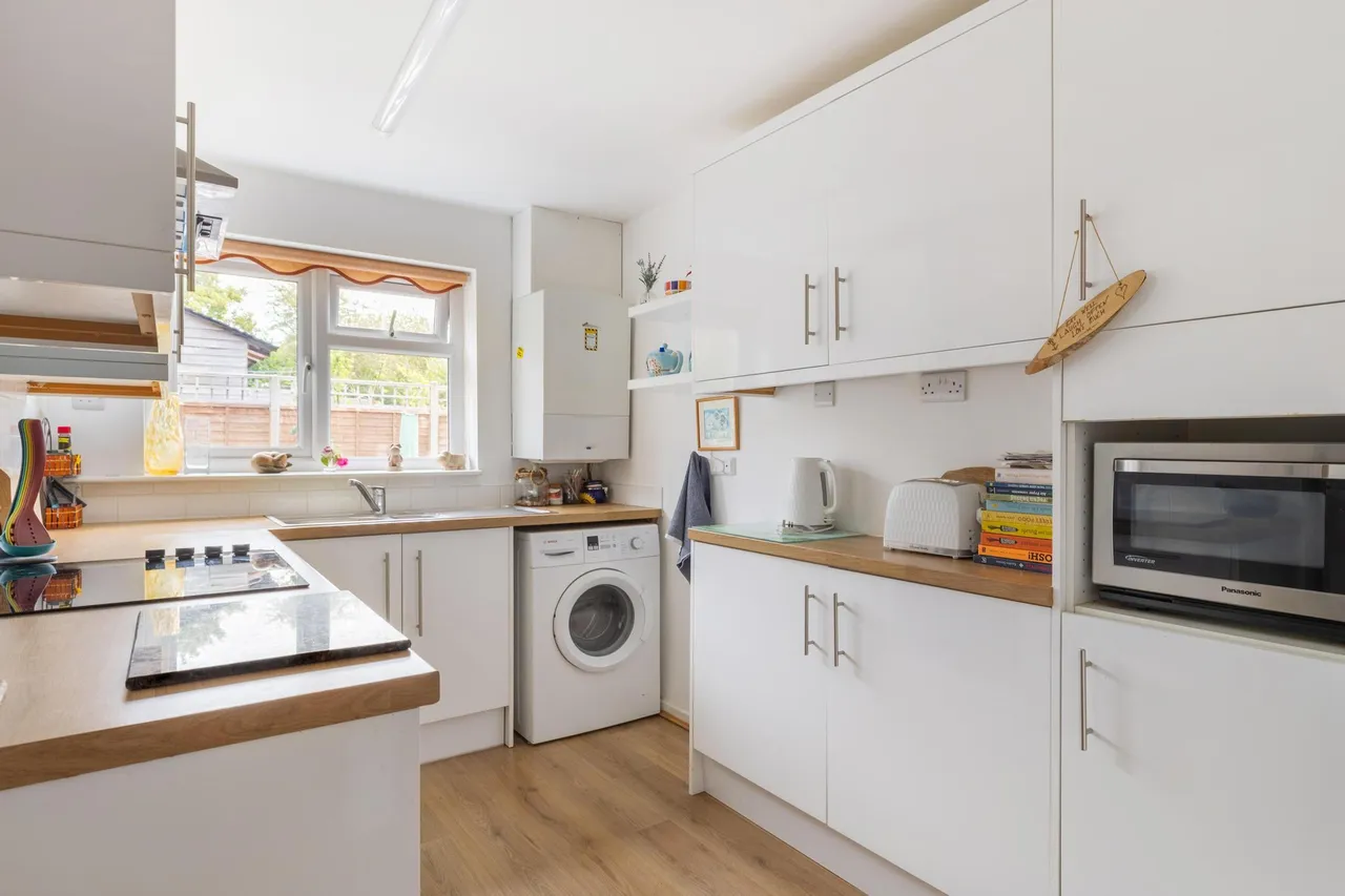 Willow Grove, Beaminster, DT8, photo 9