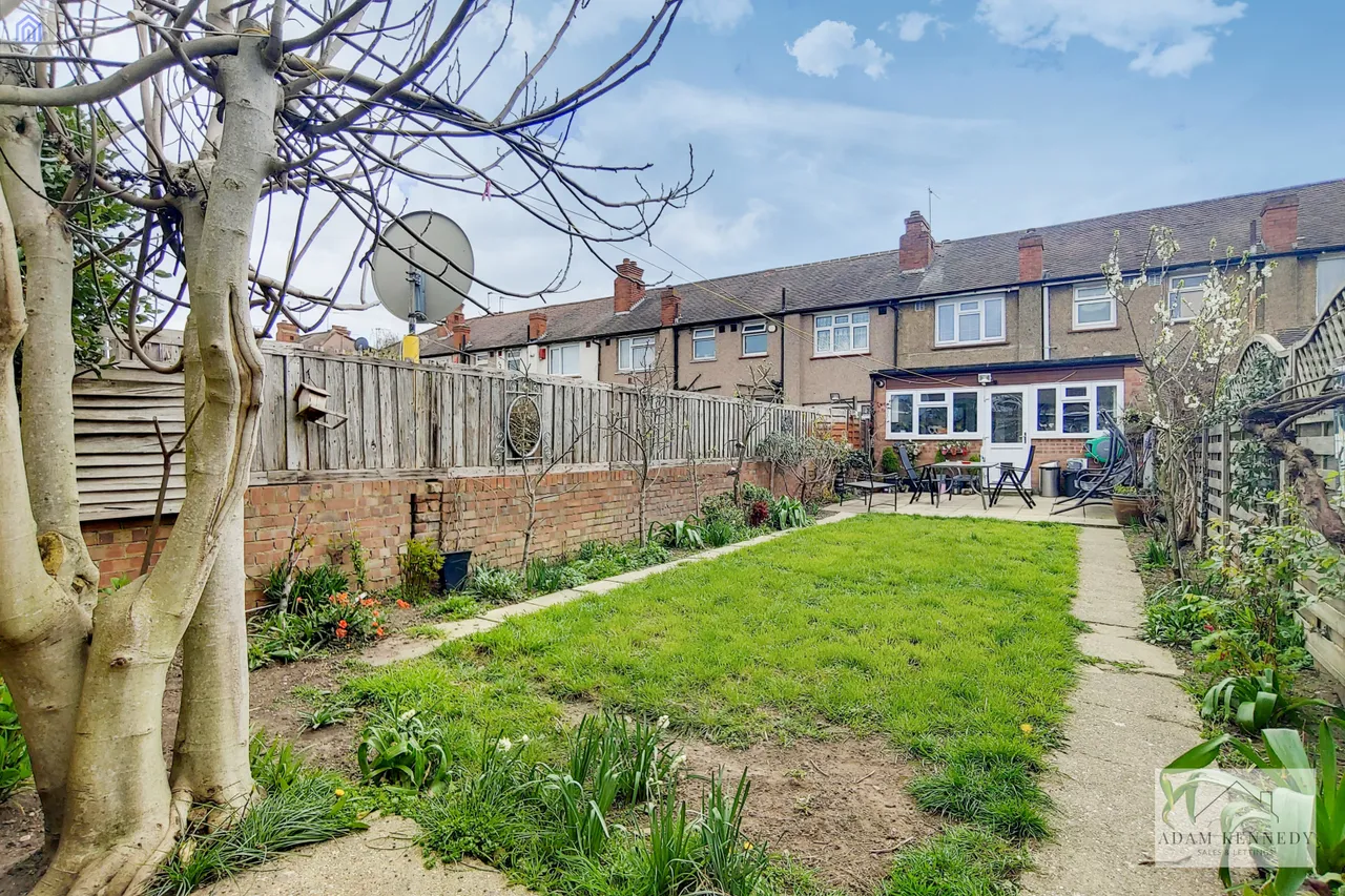 5 Wellstead Avenue, Edmonton, London, N9 8QA, photo 14