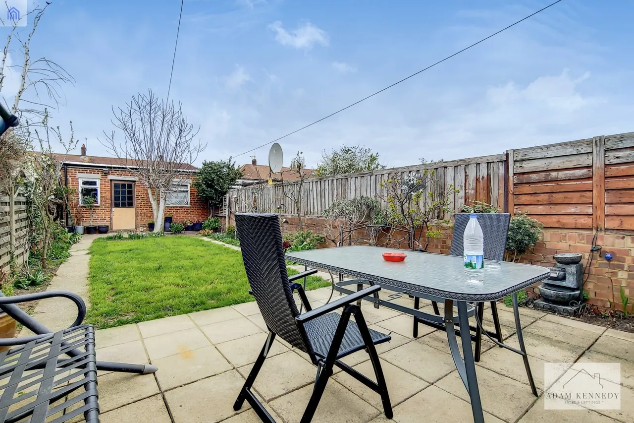 5 Wellstead Avenue, Edmonton, London, N9 8QA, photo 9