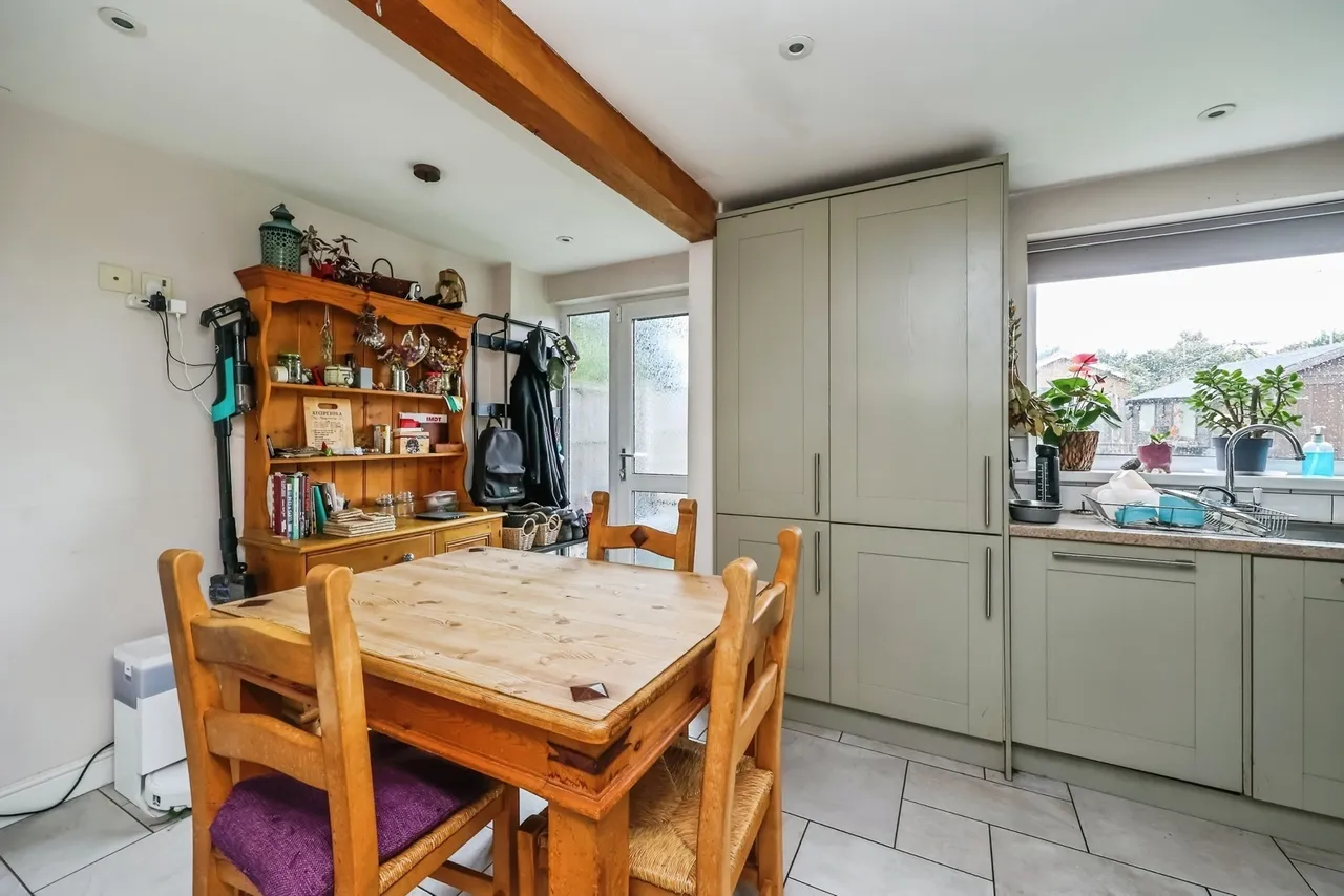 Smithy Close, Clifton, NG11, photo 8