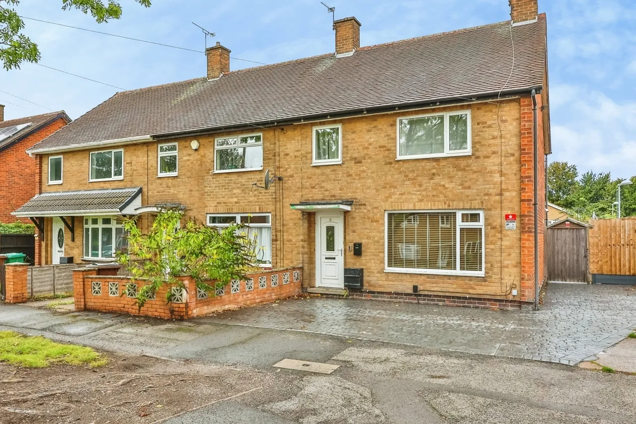 3 bed house for sale, Smithy Close, Clifton, NG11