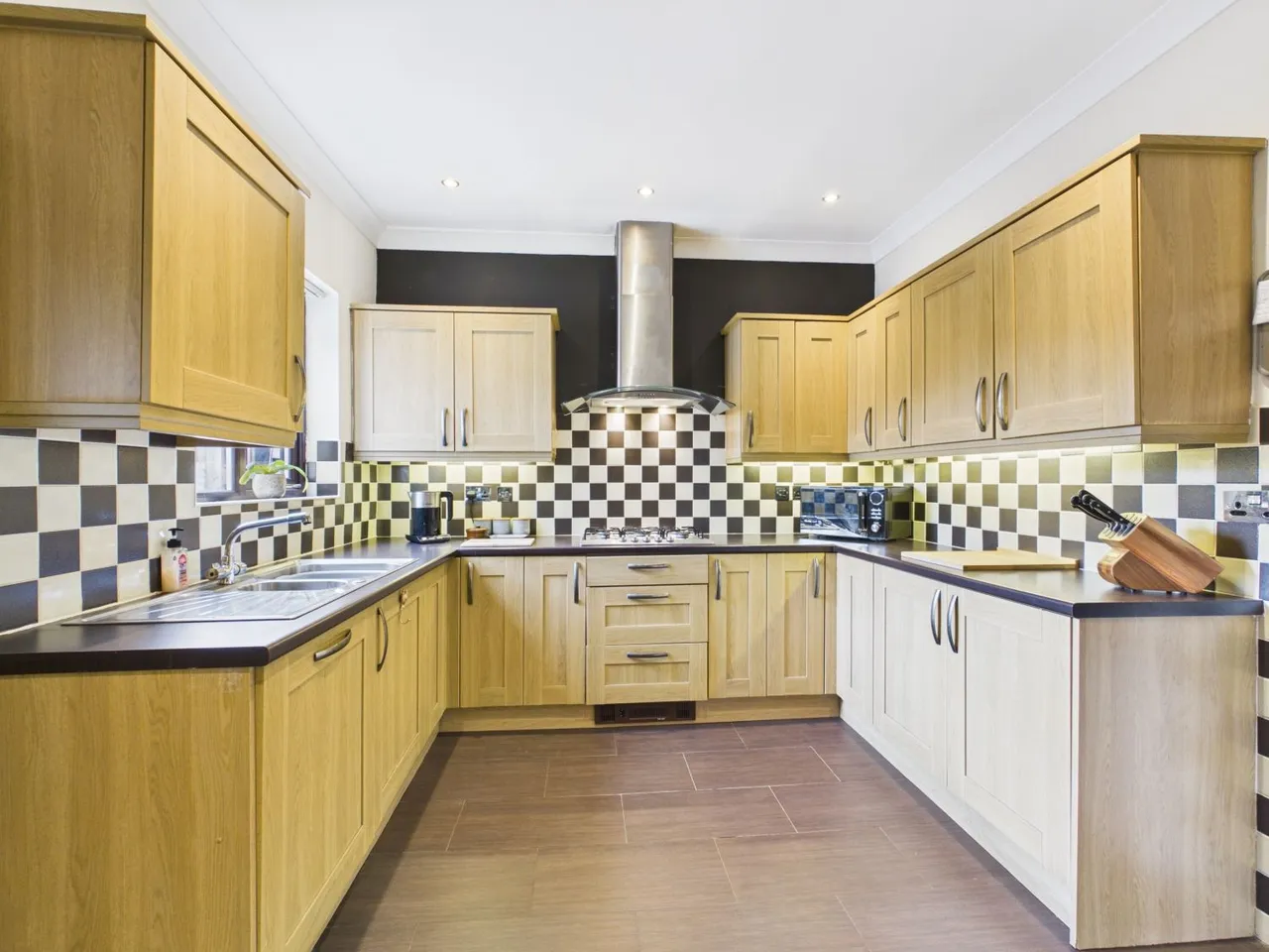 Netherton Lane, Netherton, WF4, photo 6