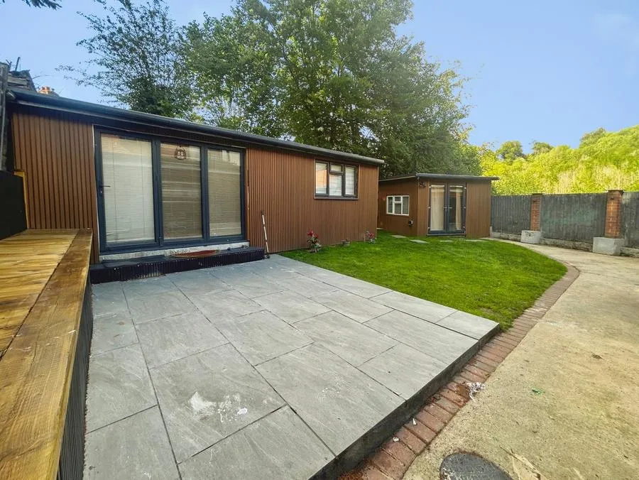 New Road Close, High Wycombe, HP12, photo 17