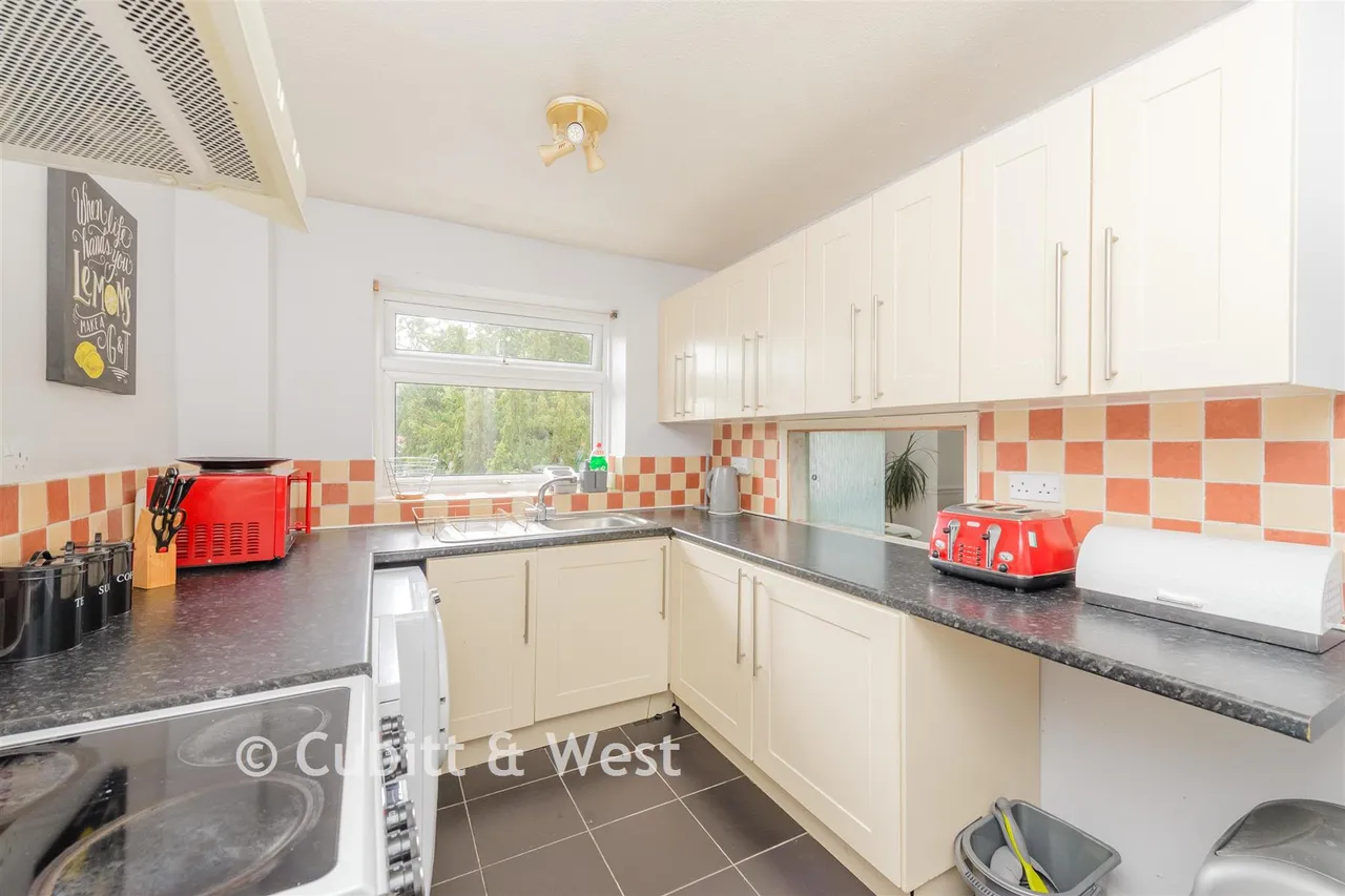 Cheam Road, Sutton, SM1, photo 9