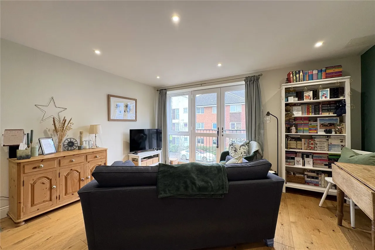 Exchange Close, Aldershot, Hampshire, GU11 2FD, photo 2