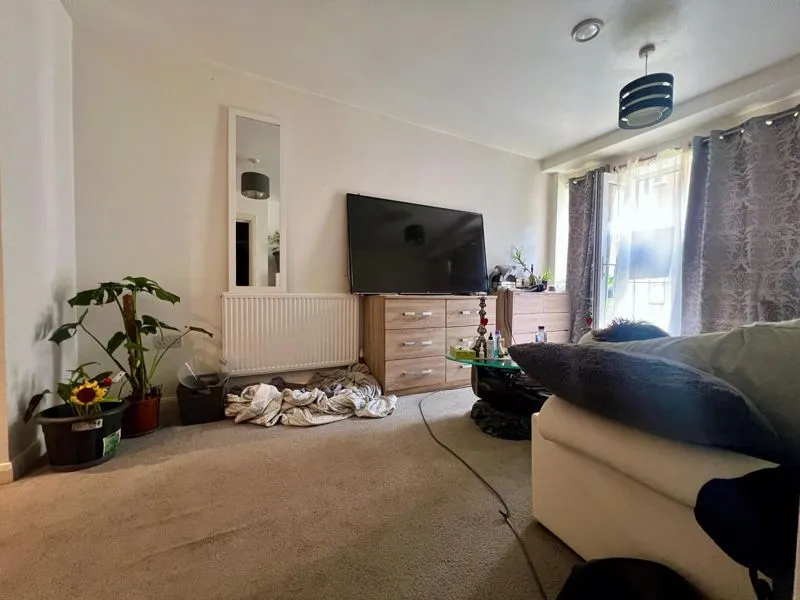 John Street, Luton, LU1, photo 3