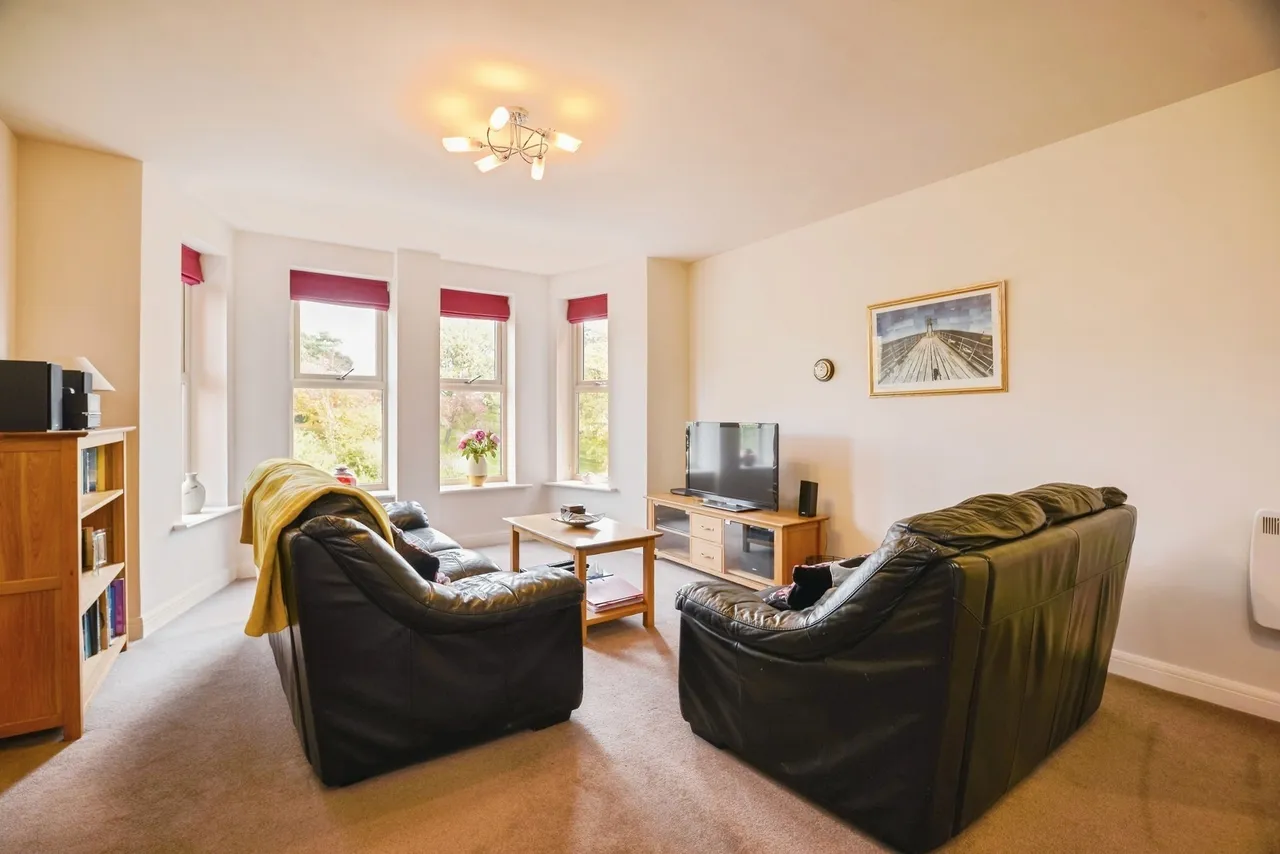 Chubb Hill Road, Whitby, YO21, photo 2