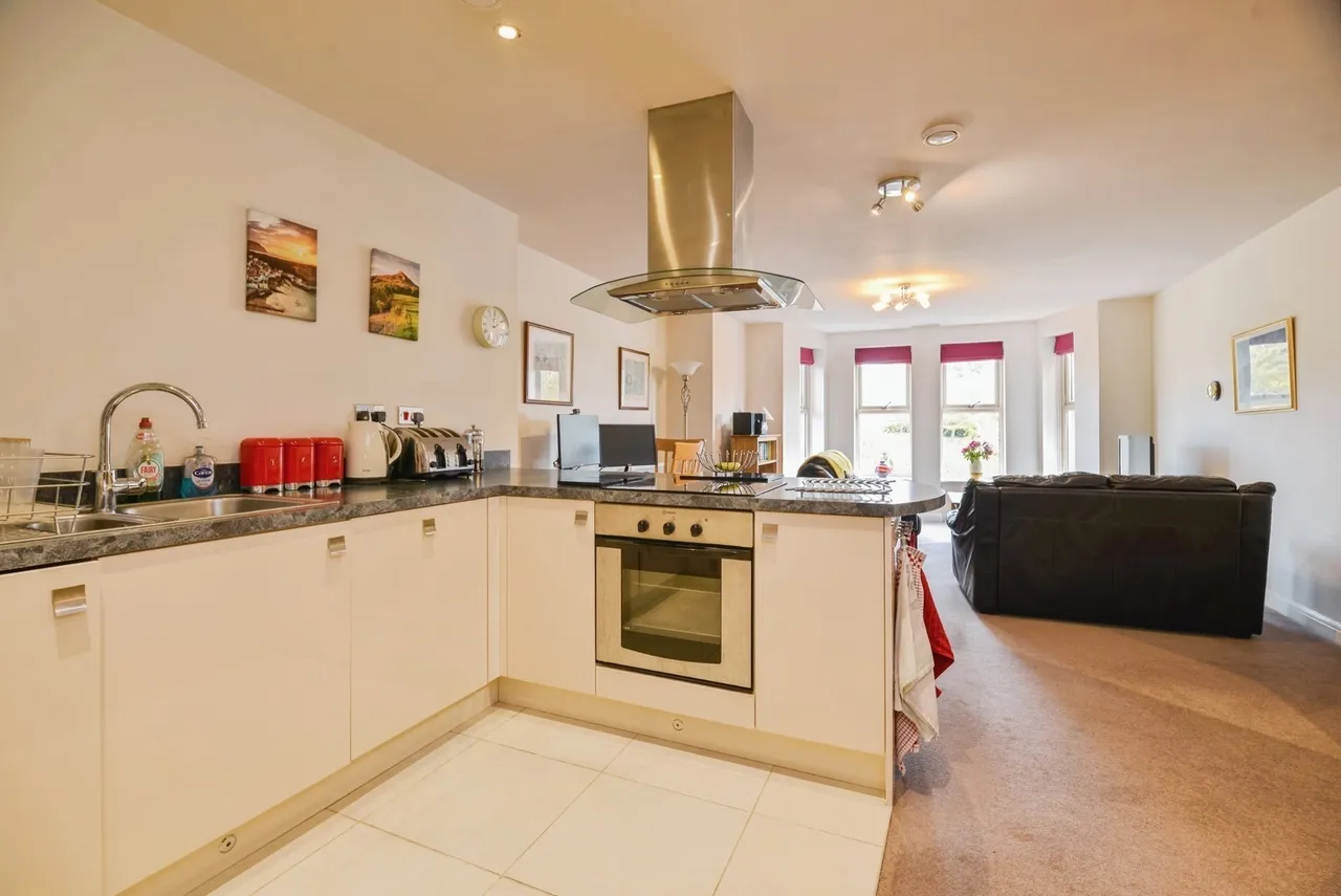 Chubb Hill Road, Whitby, YO21, photo 4