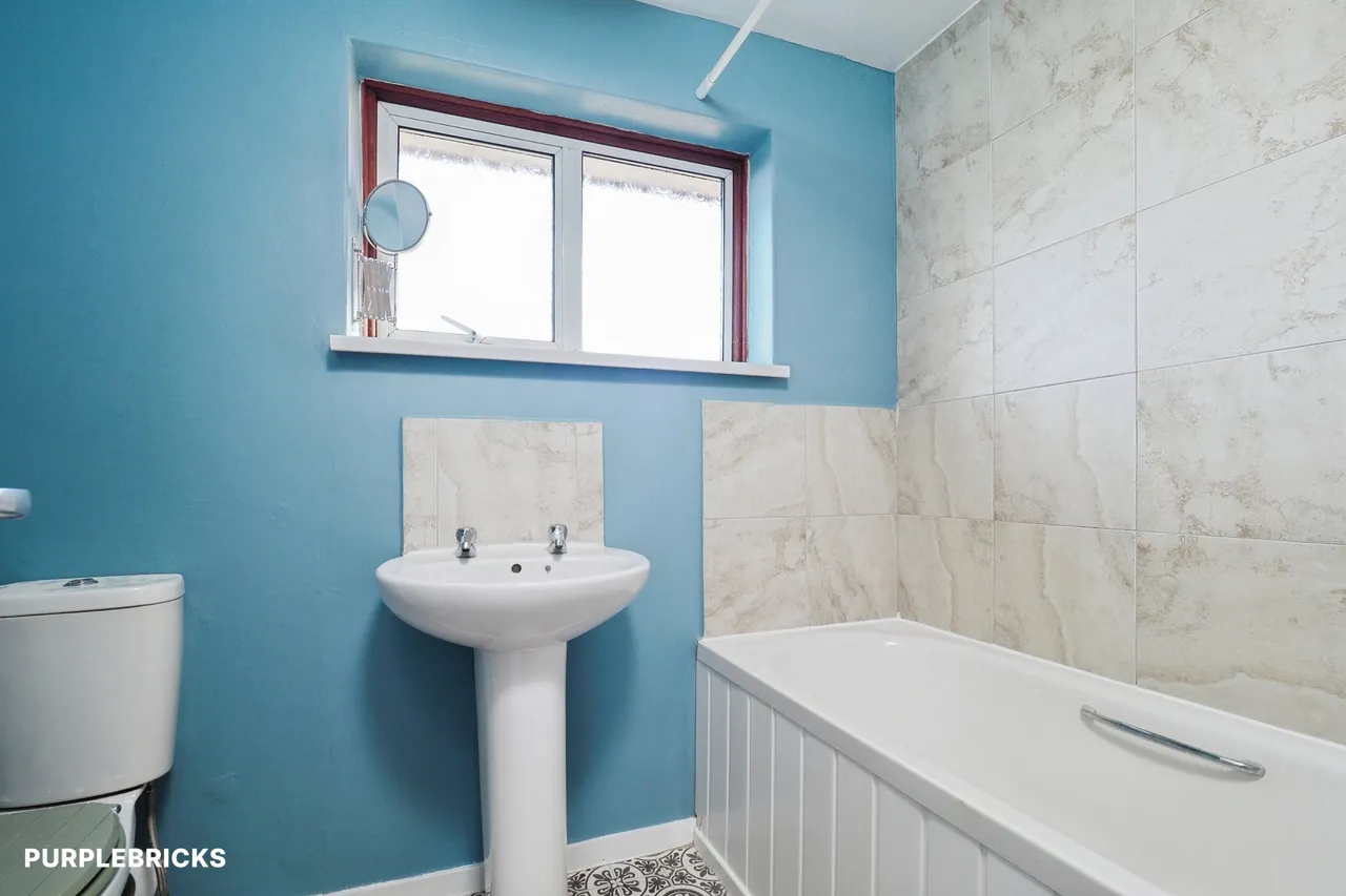 St. Lawrence Boulevard, Nottingham, NG12, photo 16