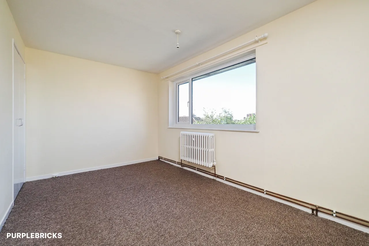 St. Lawrence Boulevard, Nottingham, NG12, photo 9